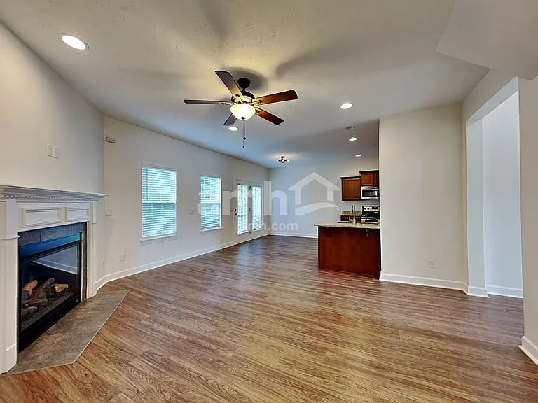 6457 Sunnywood Dr — Photo 6