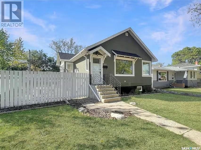 1st image of 424 6th Ave NW