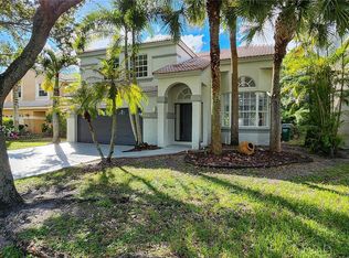 5587 NW 106th Dr, Coral Springs, FL 33076