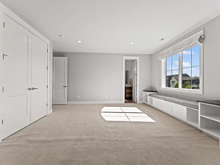 2635 N Yount Way — Photo 49
