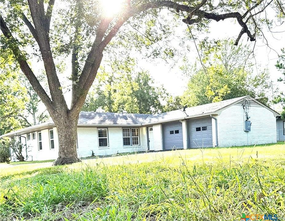 1st image of 302 Smith St