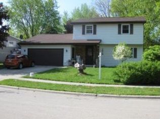 1013 Melrose Ct, Kaukauna, WI 54130