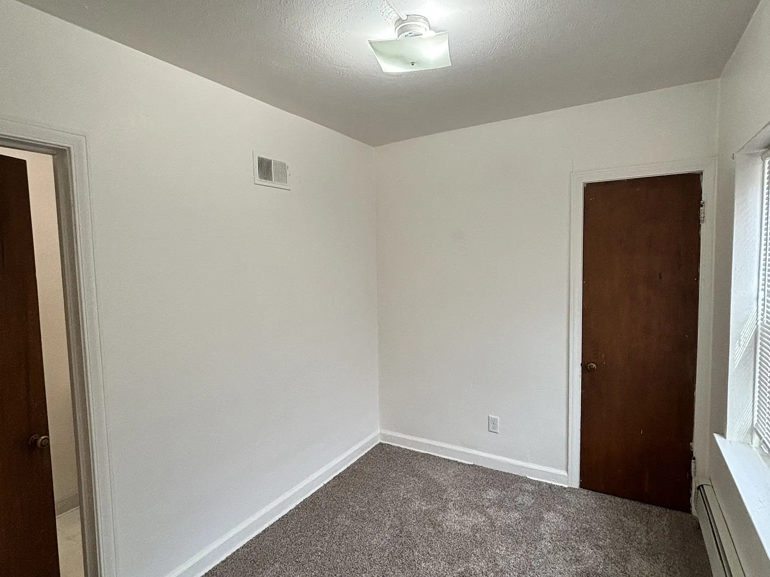 211 M. A. C. Avenue - B — Photo 4