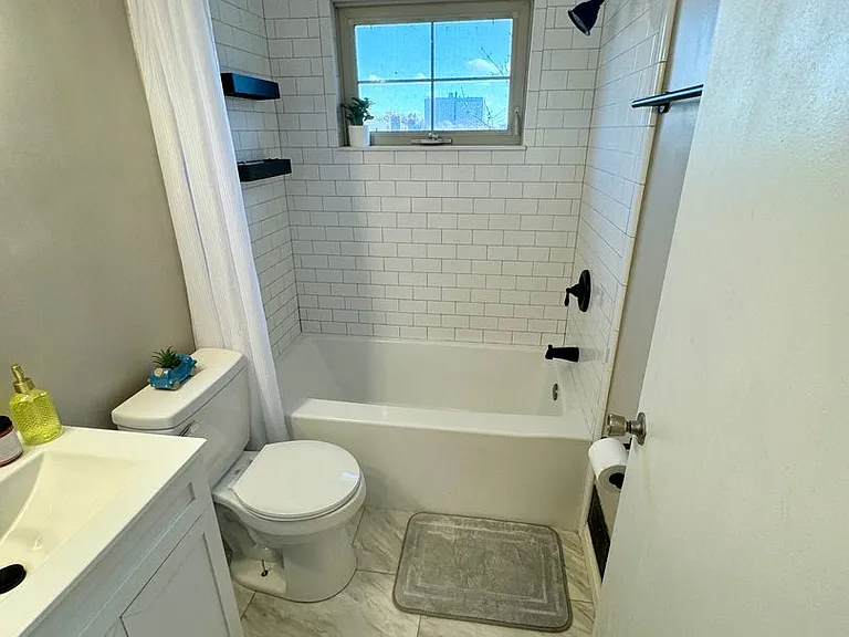 1139B Sells Ave — Photo 29