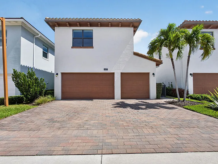 4025 Faraday Way — Photo 70