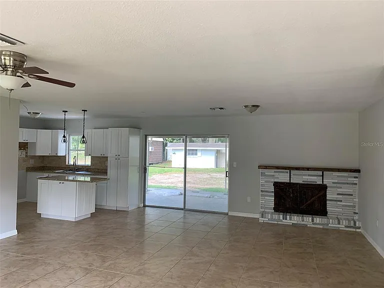 13814 Meadow Oaks Dr — Photo 8