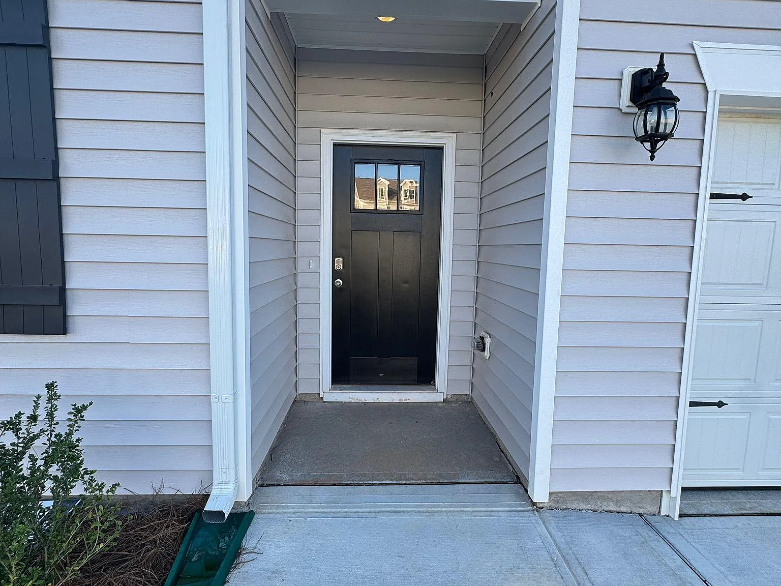 4 bed, 1764 sqft, $1,995 — Photo 3