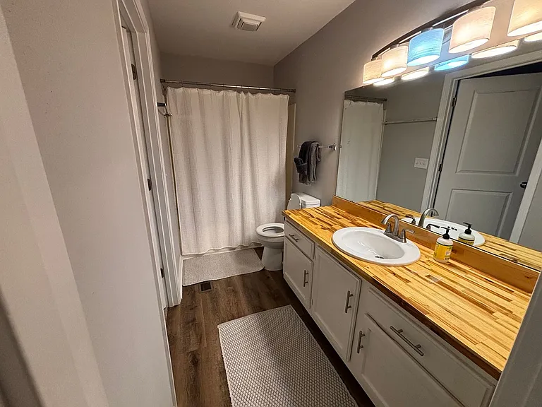 1007 Stonegate Dr #A — Photo 10