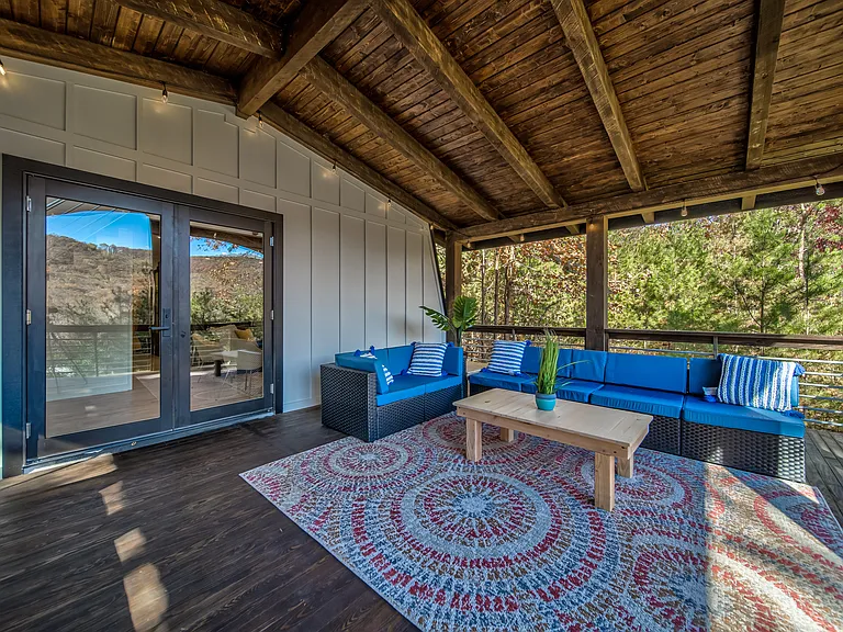 1011 Sky Hawk Mountain Rd — Photo 14