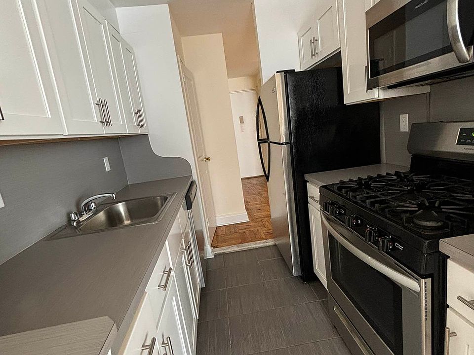 1st image of 4514 43rd St APT 4A
