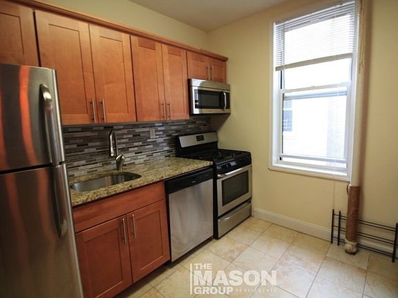 2nd image of 201 W 92nd St APT 4K