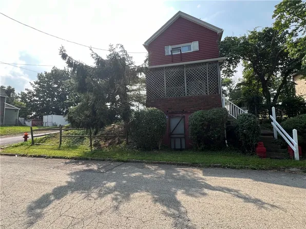 2220 Cronemeyer St, McKeesport, PA 15132
