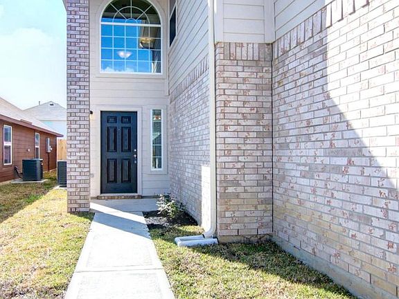 2nd image of 5707 Plantation Forest Dr