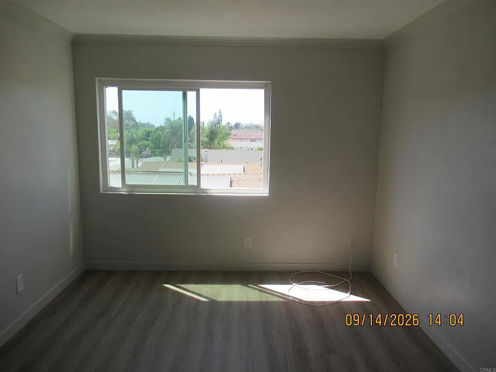 4240 Nordica Ave — Photo 4