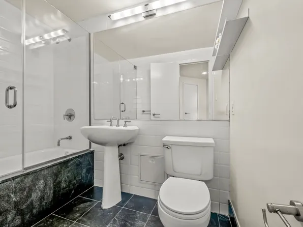 305 Second Avenue image 16 of 32