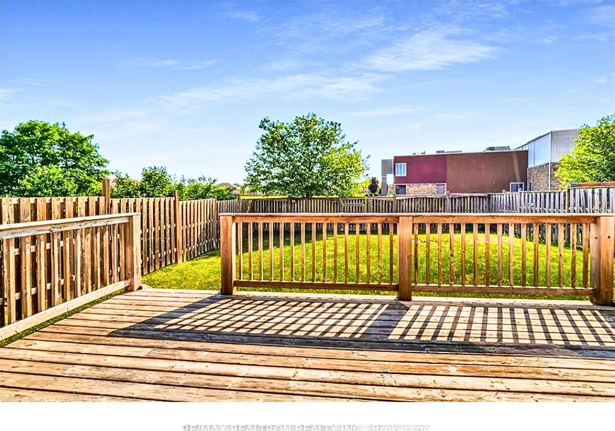 4 bed, $1,000 — Photo 4