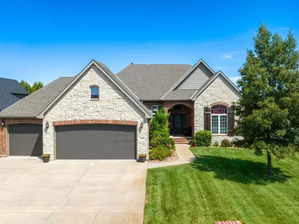 5049 N Sandkey Ct, Wichita, KS 67204