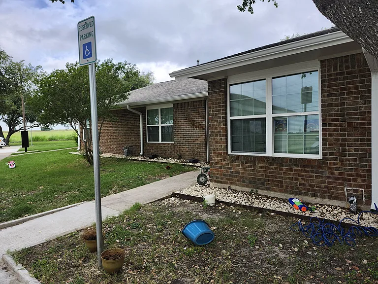1008 S 8th St — Photo 6