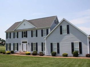 18490 John Ashley Dr, Abingdon, VA 24211