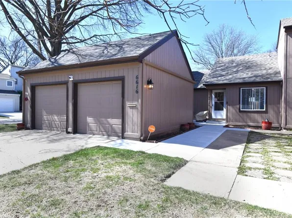 6616 Bradshaw St, Shawnee, KS 66216