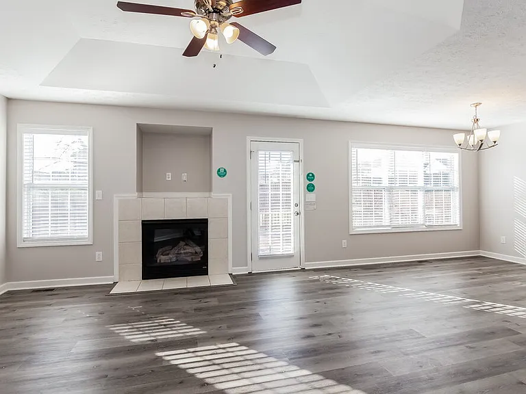 634 Loch Lomond Cir — Photo 3