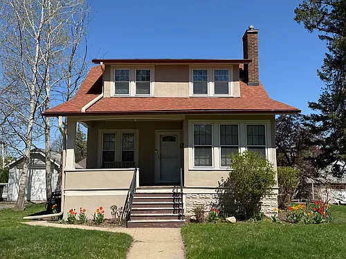 1429 Center St W Photo 1