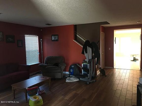 3rd image of 2131 Fresco Dr