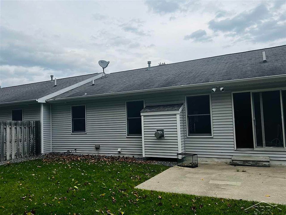 2nd image of 3135 Silverwood Dr