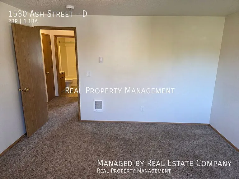 1530 Ash St #D — Photo 12