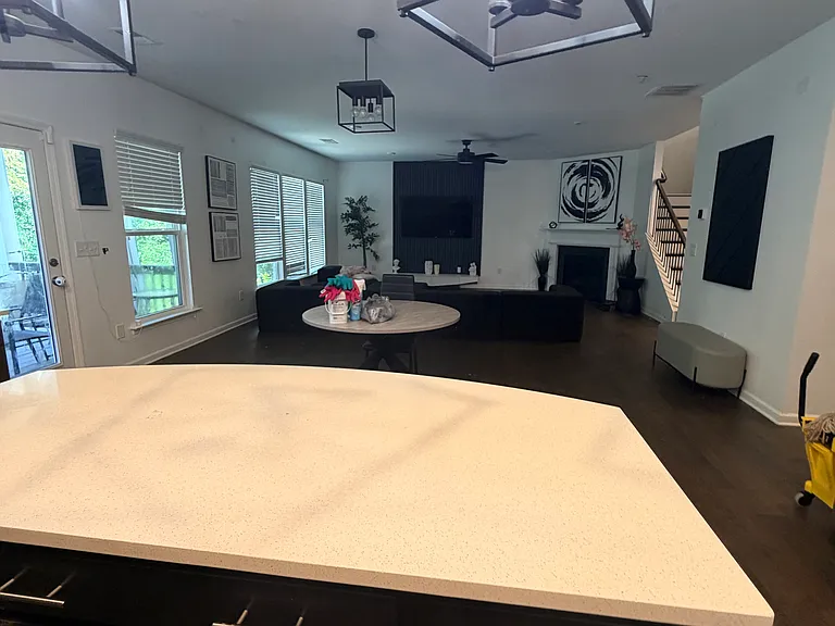 7318 Shady Tree Ct — Photo 27
