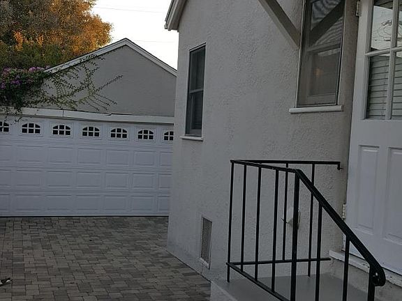 Detached Garage