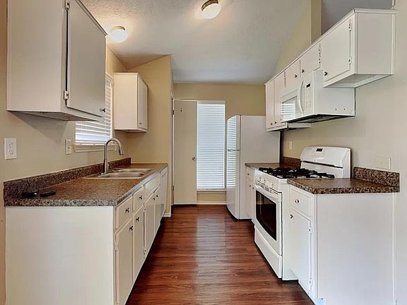 3rd image of 11164 Wheatridge Dr #1