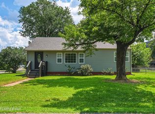 401 S Center St, Bardstown, KY 40004