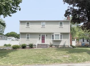 14 Walnut Knls, Canton, MA 02021