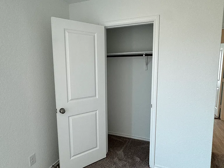 2303 Medusa Dr — Photo 6