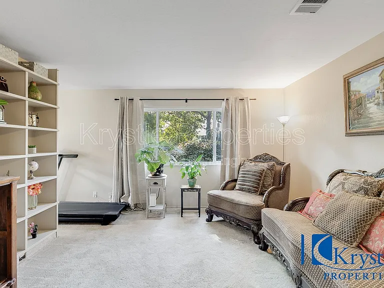 138 Warwick Dr #86 — Photo 5