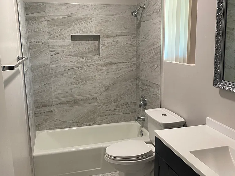 7717 Bright Ave #7 — Photo 4