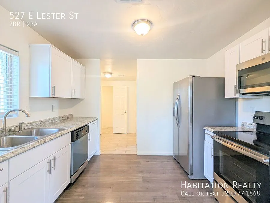 Beautifully remodeled 2bed/2bath, near U of A, PCC & Banner! — Photo 2