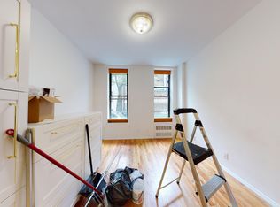39 Bedford St APT 1S, New York, NY 10014