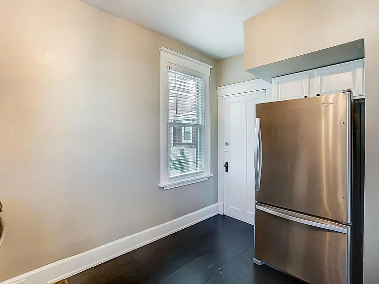 2251 Washington Ave #1 — Photo 5