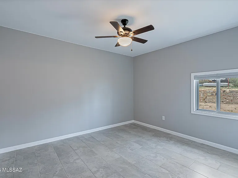 730 N Robles Rd — Photo 19