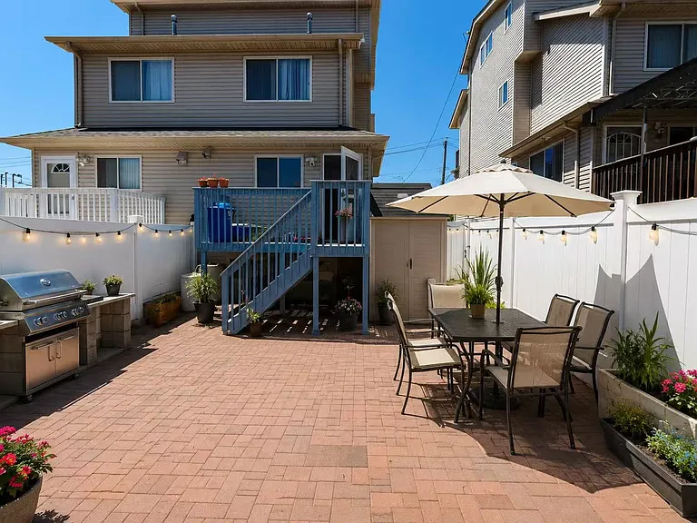101 Ocean Ave — Photo 3