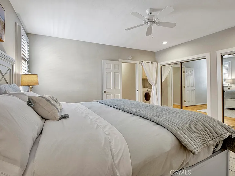 708 Cliff Dr — Photo 24