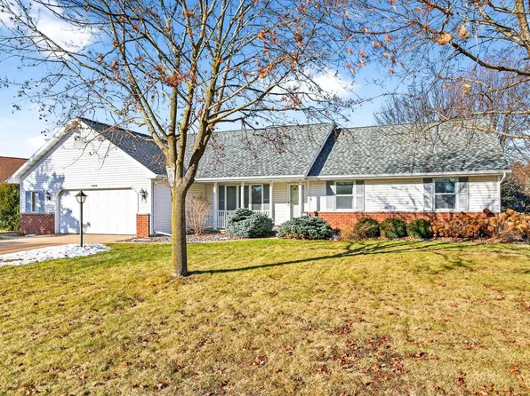 N1351 Westgreen Dr, Greenville, WI 54942