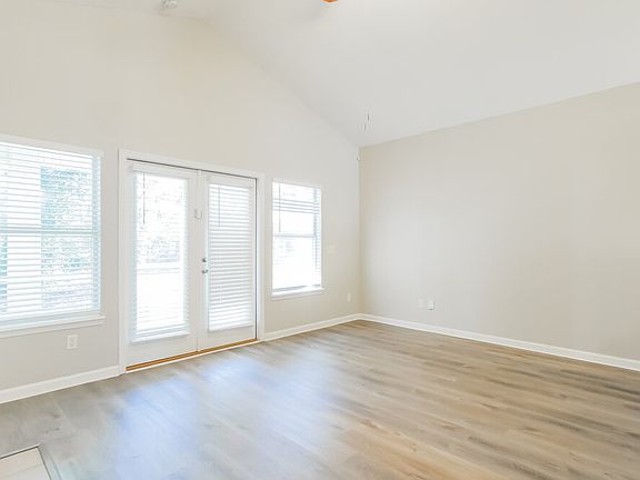 5th image of 3004 Santee Pl
