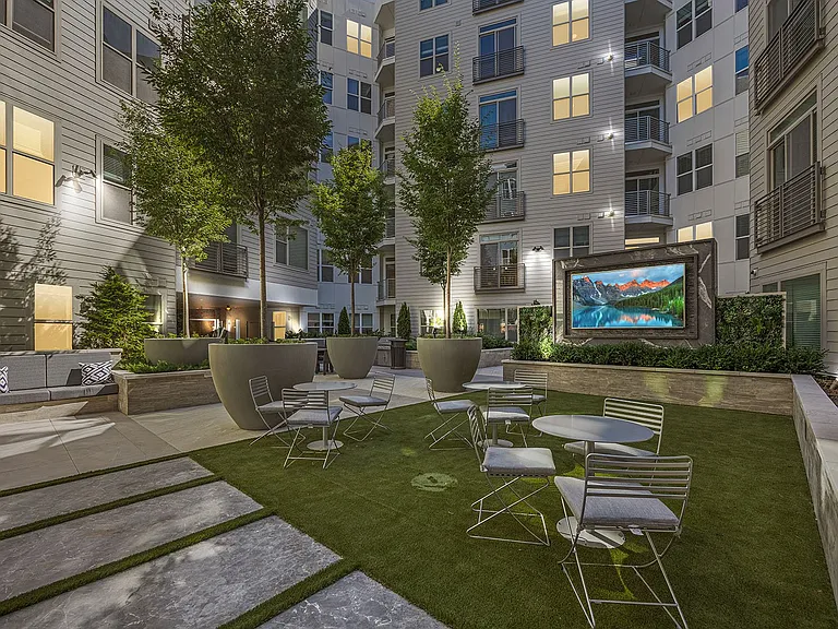 Urbane at Alewife — Photo 35