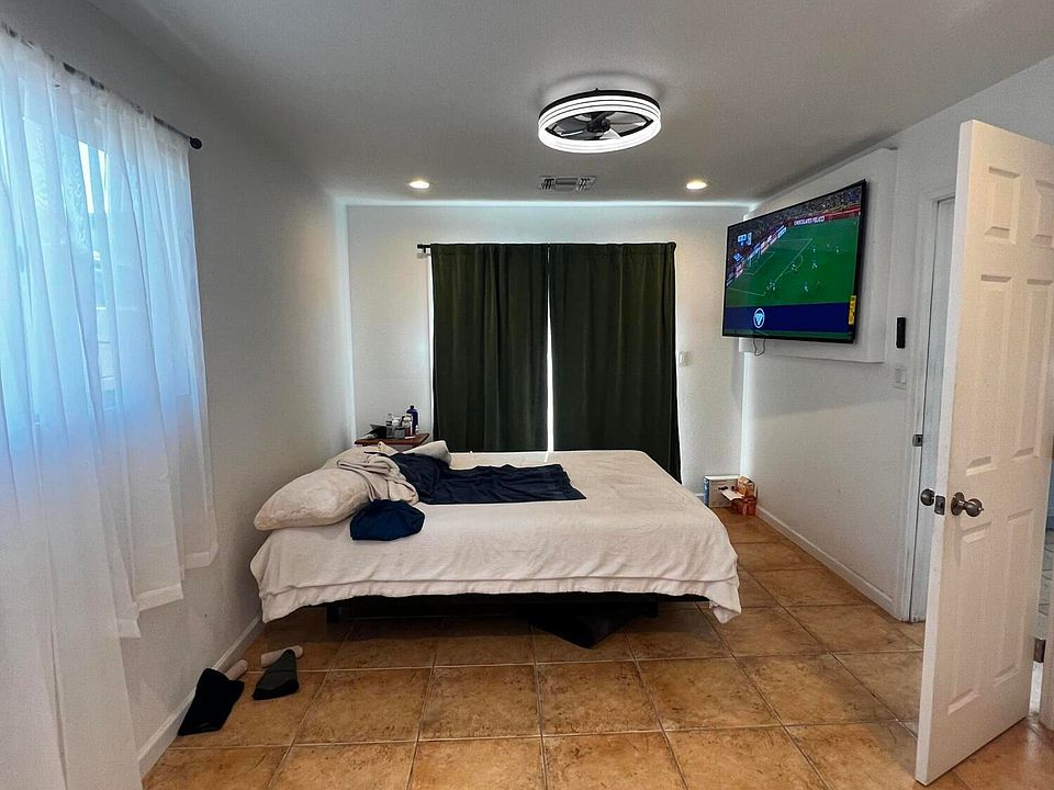 839 S 30TH Drive, Phoenix, AZ 85009 | Zillow