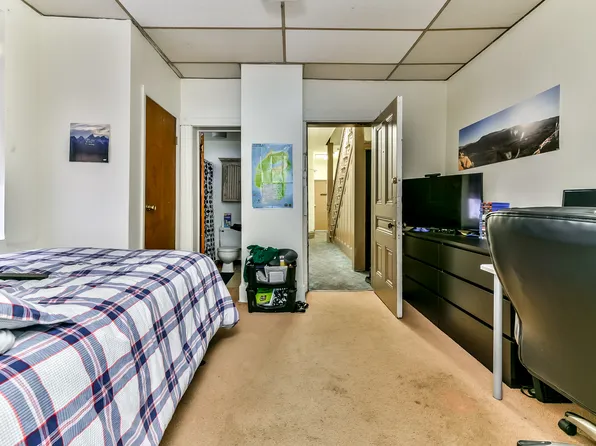 330 Atwood St APT 1R, Pittsburgh, PA 15213