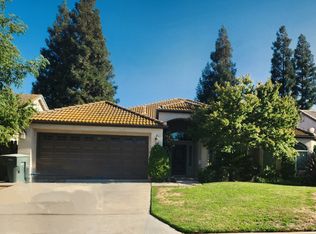 2315 W Beechwood Ave, Fresno, CA