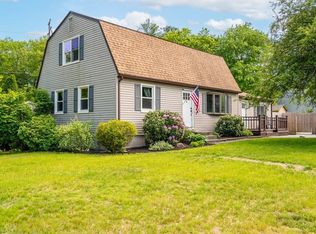 29 Zabek Dr, Easthampton, MA 01027